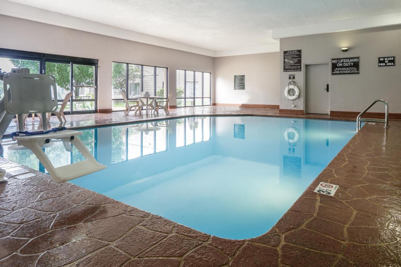 Holiday Inn Coralville - Iowa City By Ihg Exterior foto